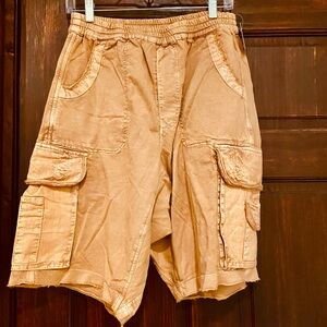 Free People one Brand new with tags! Tan Cargo Shorts for Women